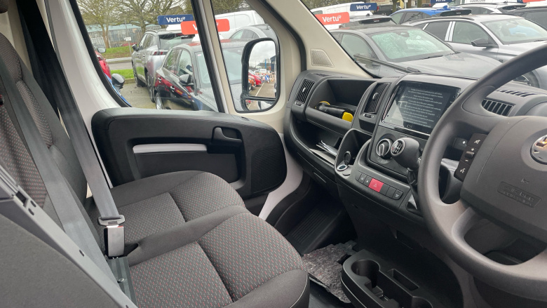 Vauxhall Movano 3500 L3 Diesel Fwd 2.2 Turbo D 140ps H2 Van Prime